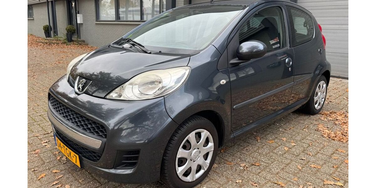 Peugeot 107 241.540 km 1.350 &euro; Veenendaal 3905 