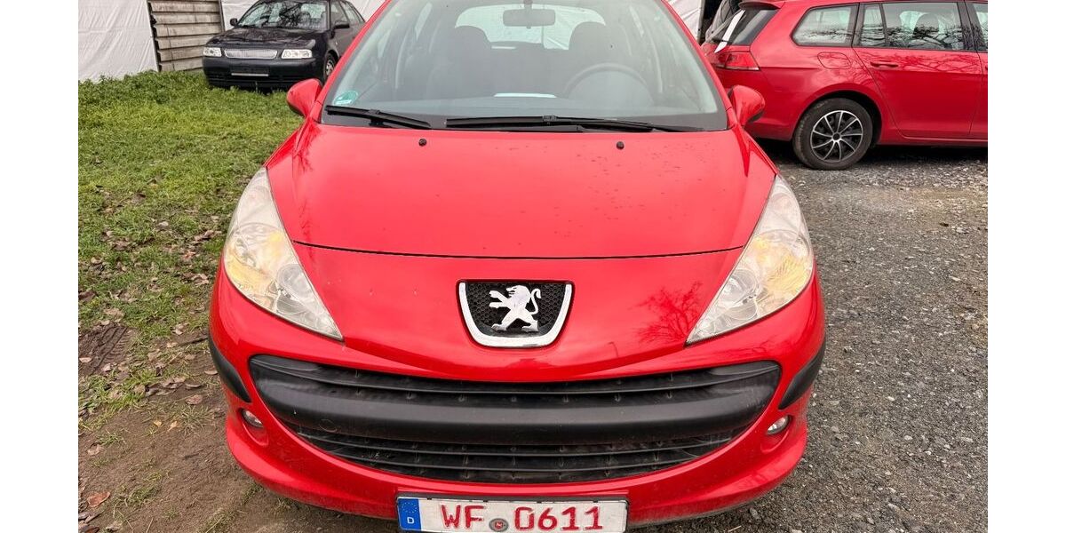 Peugeot 207 112.000 km 3.250 &euro; Adersheim 38304