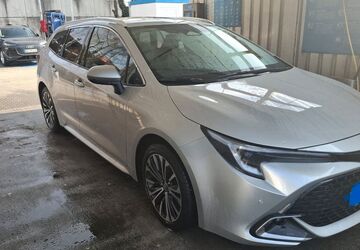 Toyota Corolla 19.800 km 28.900 &euro; Rosenheim 83026