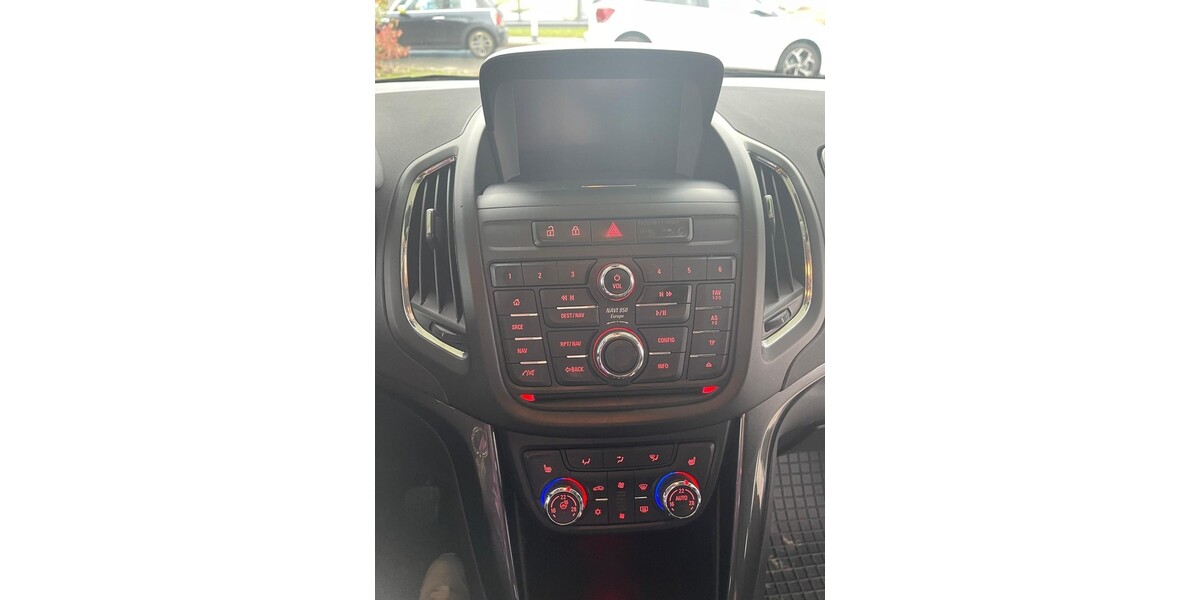 Opel opel zafira tourer 177.973 km 8.000 &euro; Frankfurt 