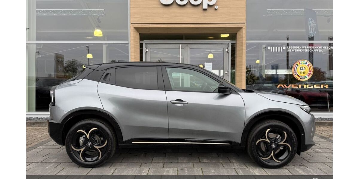 Alfa Romeo Junior 3.999 km 30.890 &euro; Aschaffenburg 63741