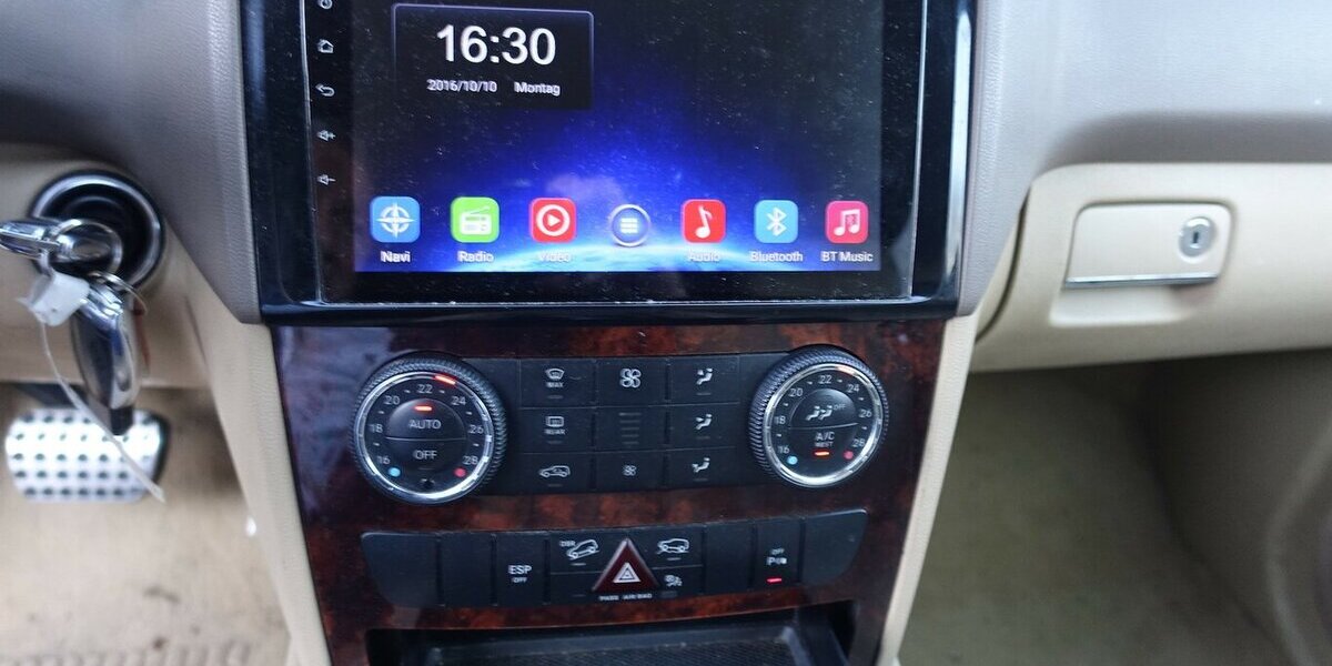 Mercedes-Benz ML 320 CDI PDC AHK Leder Ganzjahresreifen 294.300 km 7.950 &euro; Neumarkt/OPf 92318