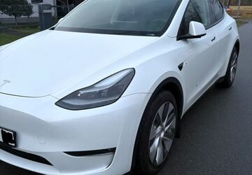 Tesla Model Y 23.800 km 36.990 &euro; Falkensee 14612