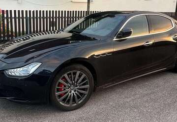 Maserati Ghibli 129.000 km 27.555 &euro; Ismaning 85737