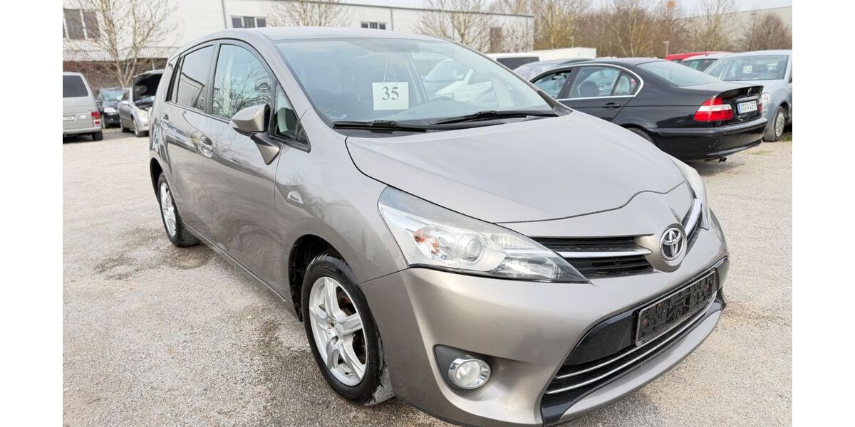 Toyota Verso 344.000 km 4.300 &euro; Augsburg 86167