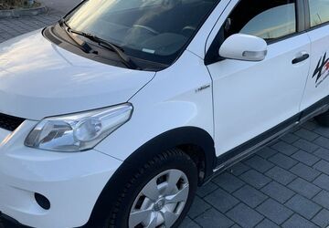 Toyota Urban Cruiser 198.000 km 5.990 &euro; Lenggries,Fleck 83661