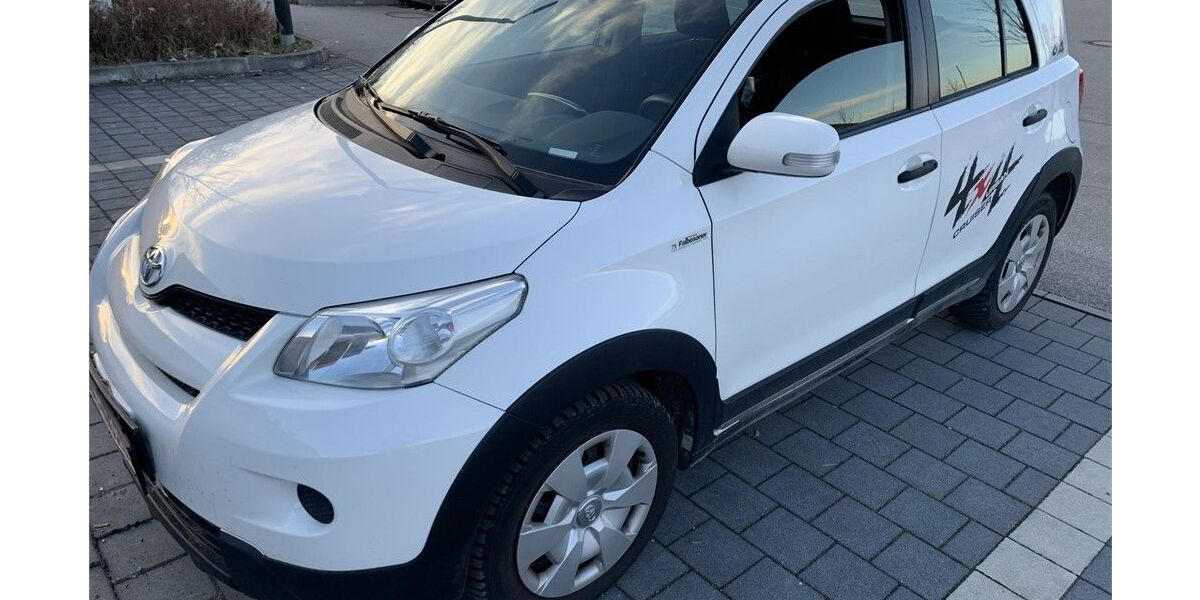 Toyota Urban Cruiser 198.000 km 5.990 &euro; Lenggries,Fleck 83661