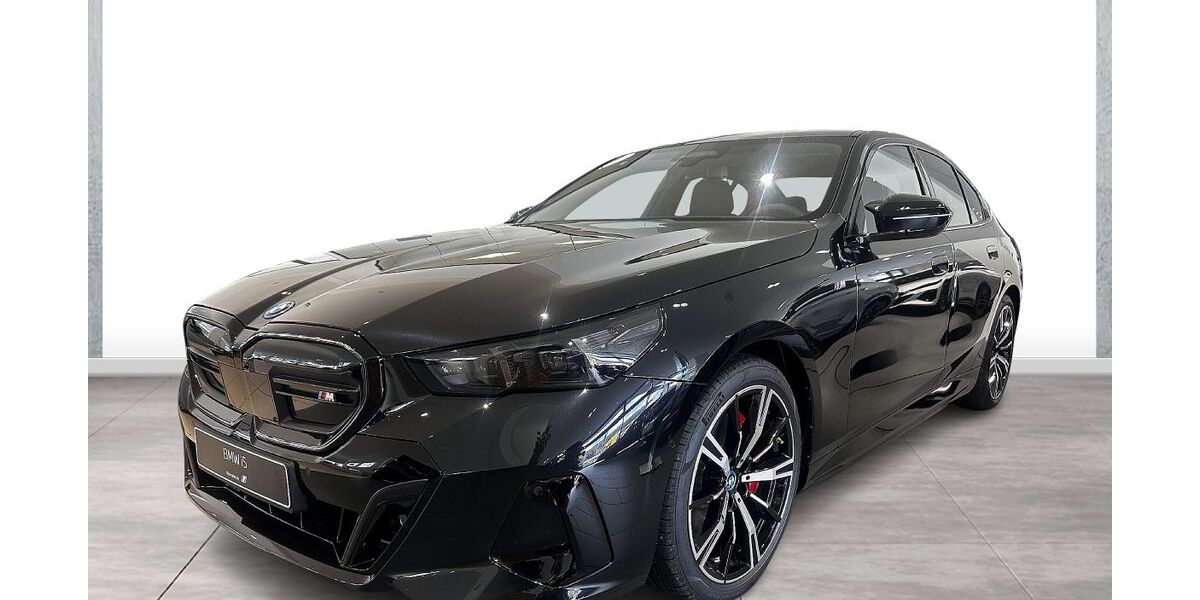 BMW i5 4.500 km 86.590 &euro; Korbach 34497