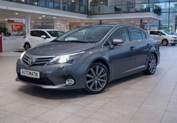 Toyota Avensis 165.720 km 9.800 &euro; Rostock 18147
