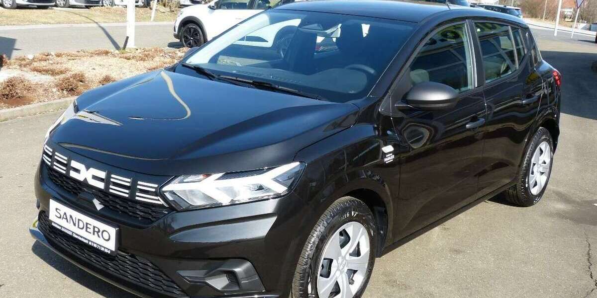 Dacia Sandero 2.550 km 15.699 &euro; Oberviechtach 92526