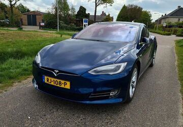 Tesla Model S 300.000 km 17.750 &euro; Wernhout 