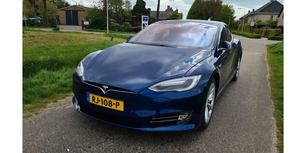 Tesla Model S 300.000 km 17.750 &euro; Wernhout 