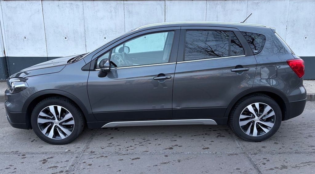 Suzuki SX4 48.765 km 19.800 &euro; Berlin 13585