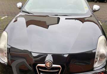 Alfa Romeo Giulietta 172.000 km 4.600 &euro; Wiesbaden 65197