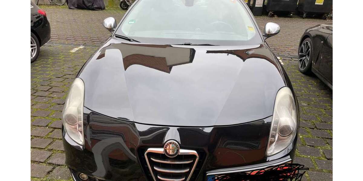 Alfa Romeo Giulietta 172.000 km 4.600 &euro; Wiesbaden 65197