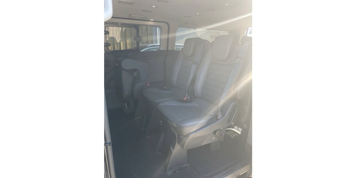 Ford Tourneo Custom Bus 140.000 km 28.000 &euro; Süderstapel 
