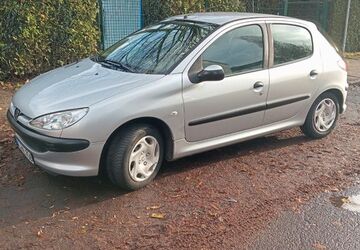 Peugeot 206 200.000 km 1.450 &euro; Hamburg 22043