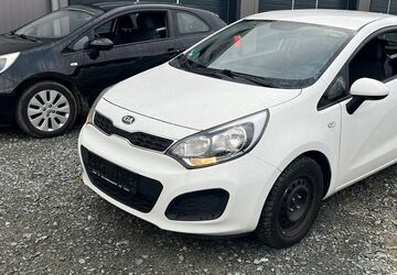 Kia Rio 163.200 km 3.890 &euro; Weiden 92637