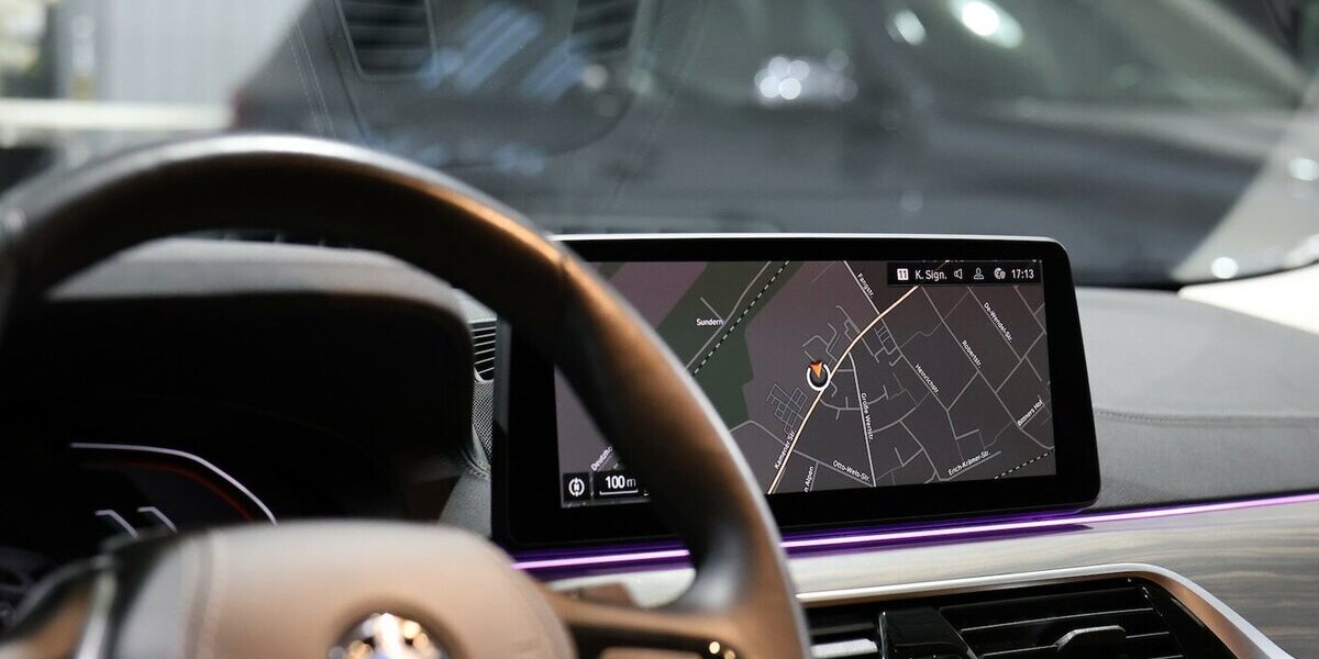 BMW 530i Touring INNOVATION LUXURY-LINE BUSINESS 45.000 km 40.444 &euro; Hamm 59077