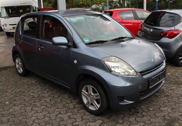 Daihatsu Sirion 107.300 km 2.290 &euro; Hanau 63452