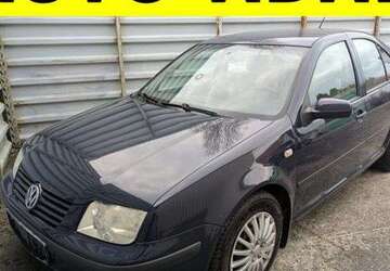 VW Bora 284.247 km 650 &euro; Lübeck 23556