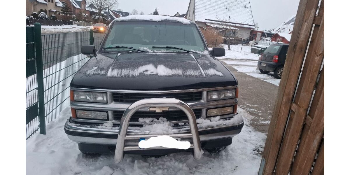 Chevrolet Tahoe 201.000 km 9.500 &euro; Meine 38527