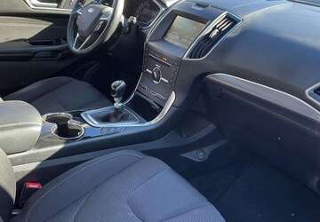 Ford Edge 83.654 km 14.700 &euro; Wey (Jüchen) 41363