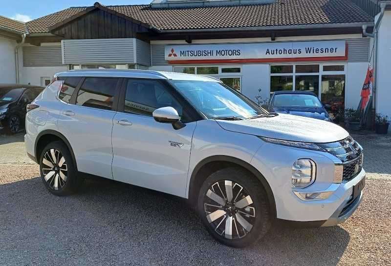Mitsubishi Outlander 3.500 km 46.990 &euro; Schmölln 04626