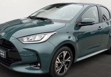 Toyota Yaris 2.500 km 27.220 &euro; Friedrichshafen 88046