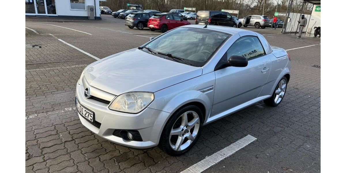 Opel Tigra 101.000 km 2.950 &euro; Lübeck 23558