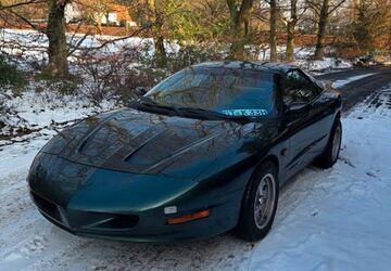 Pontiac Firebird 149.000 km 5.499 &euro; Gütersloh 33332