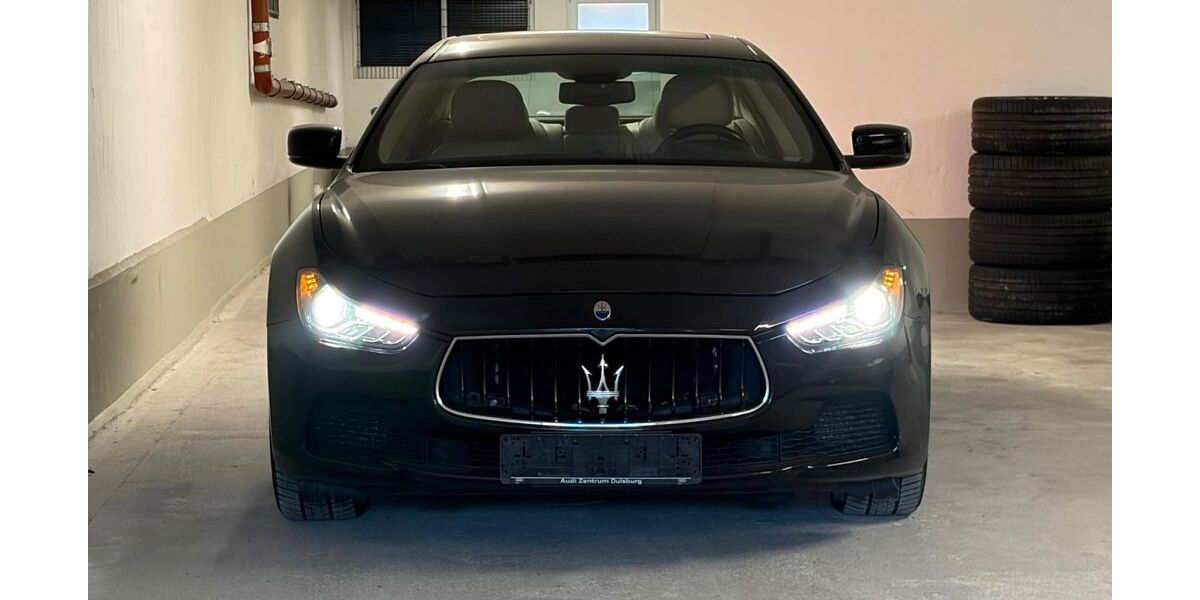 Maserati Ghibli 97.500 km 24.900 &euro; Pullach 82049