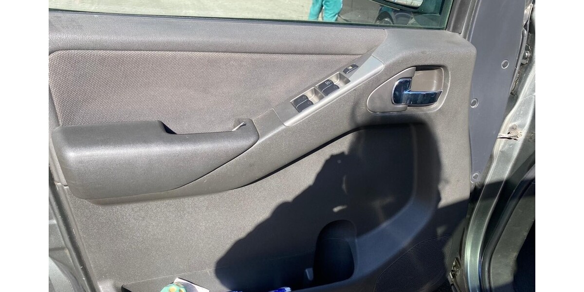 Nissan Pathfinder 253.000 km 11.000 &euro; Hamburg 20038