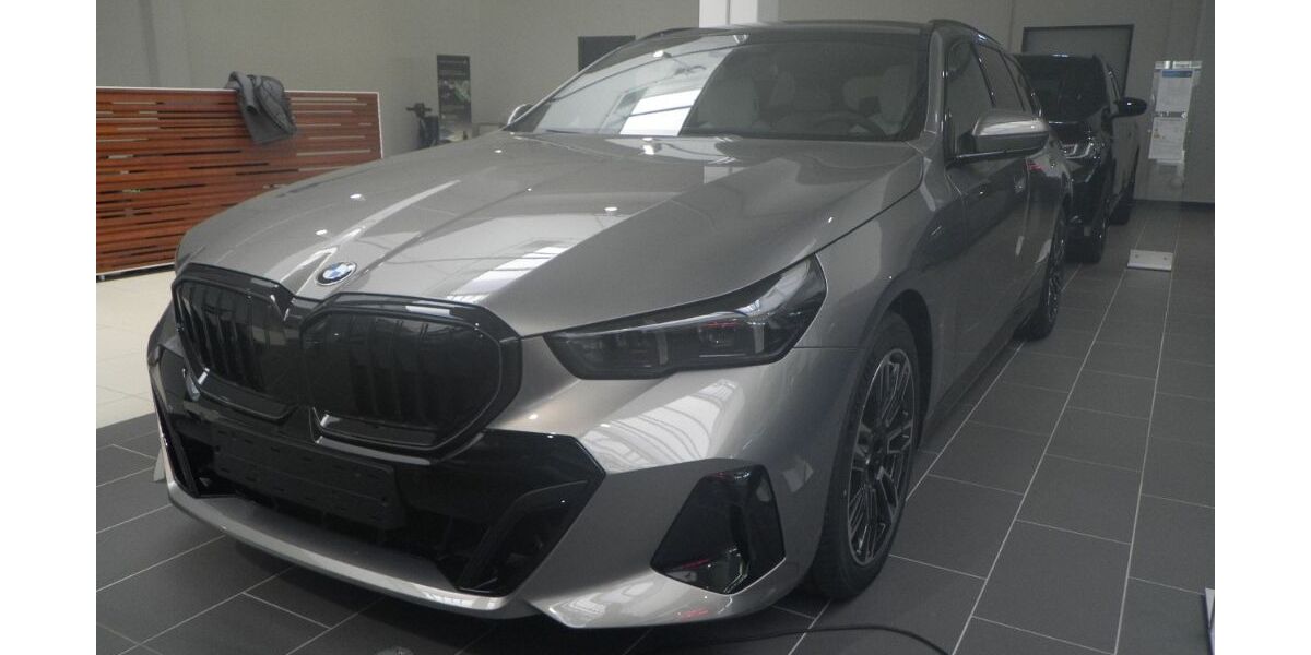 BMW 540 1.670 km 84.099 &euro; Frankfurt am Main 60435