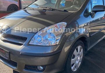 Toyota Corolla Verso 50.000 km 7.980 &euro; Oerlinghausen 33813