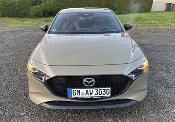 Mazda 3 7.174 km 26.980 &euro; Engelskirchen 51766