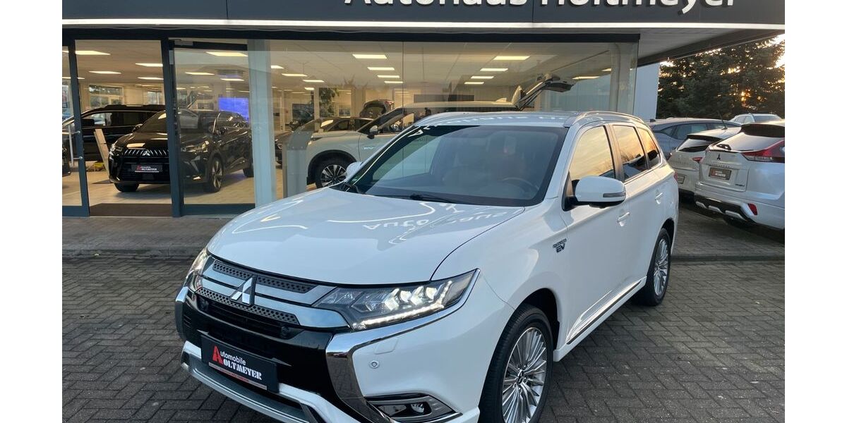 Mitsubishi Plug-in Hybrid Outlander 81.150 km 22.950 &euro; Melle 49324