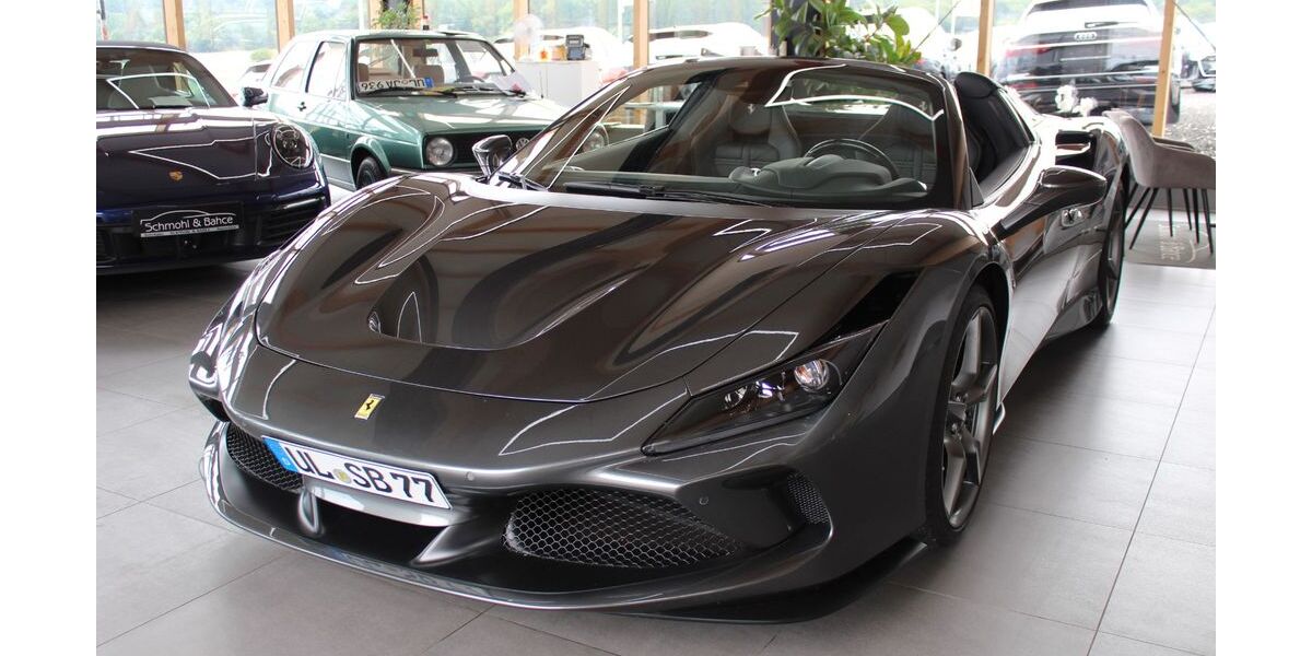 Ferrari F8 6.000 km 359.000 &euro; Amstetten 73340
