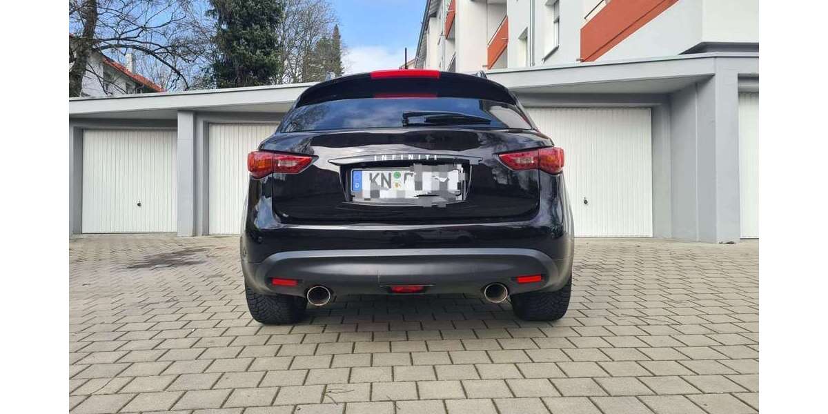 INFINITI FX 146.000 km 16.300 &euro; Singen 78224