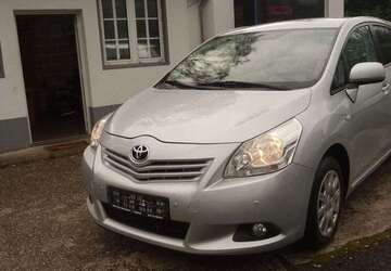 Toyota Verso 187.000 km 6.700 &euro; Wuppertal 42329