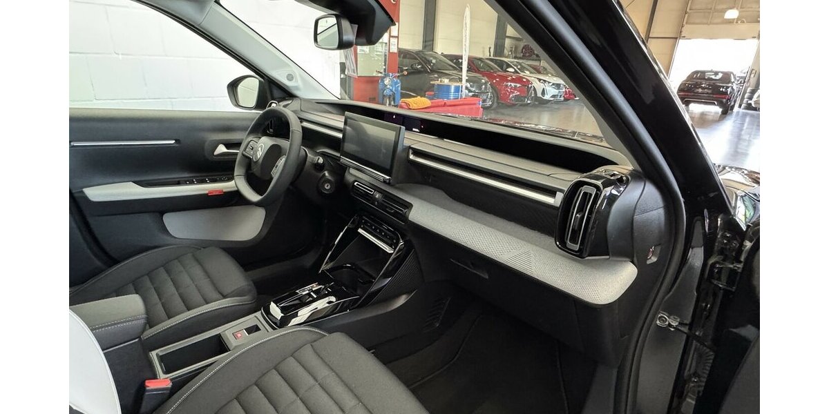 Citroen C3 Aircross 145 Mild-Hybrid MAX Winterpaket LED 31.700 km 20.880 &euro; Lich 35423