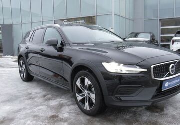 Volvo V60 Cross Country 24.701 km 44.791 &euro; Rostock 18057