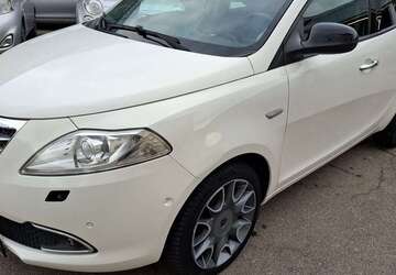 Lancia Ypsilon 119.000 km 7.590 &euro; Neu-Ulm 89231