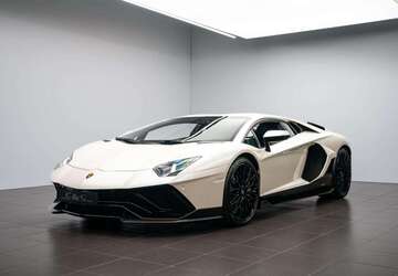 Lamborghini Aventador 6.600 km 598.000 &euro; Putzbrunn 85640