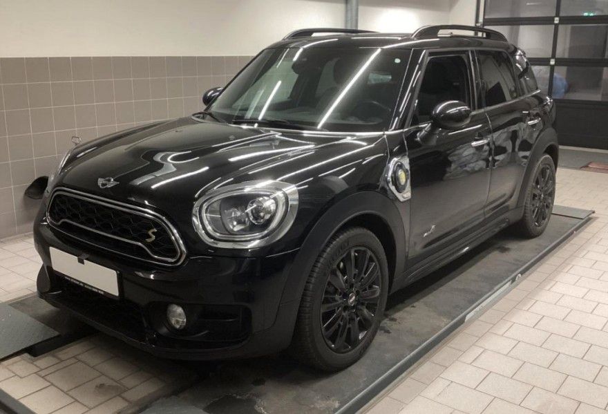 Mini Cooper SE Countryman 98.911 km 19.450 &euro; Diez 65582