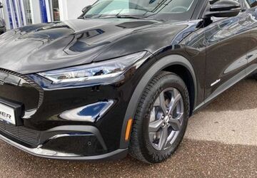 Ford Mustang Mach-E 17.500 km 33.900 &euro; Schrobenhausen 86529