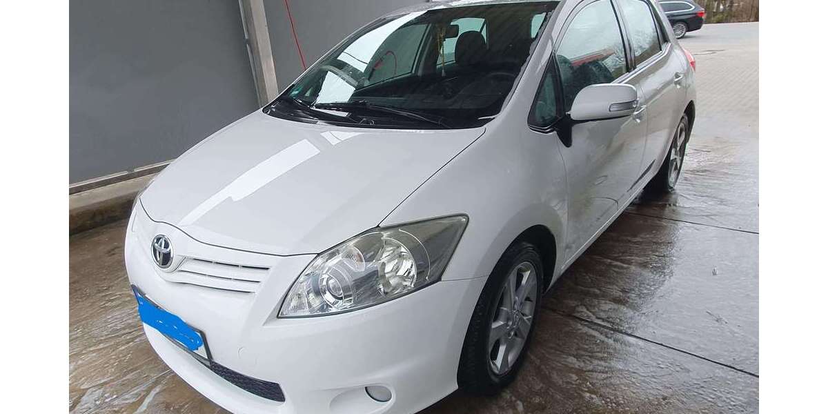 Toyota Auris 116.500 km 6.880 &euro; Hagelstadt 93095