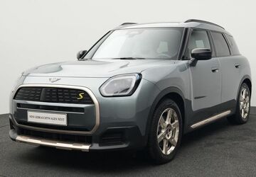 Mini Cooper SE Countryman 24.765 km 39.157 &euro; 