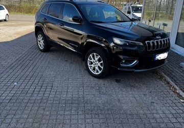 Jeep Cherokee 166.500 km 16.000 &euro; Reutlingen 72770