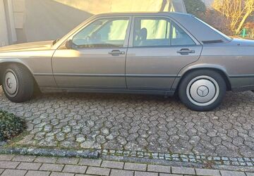 Mercedes-Benz 190 128.000 km 10.000 &euro; Hilden 40724